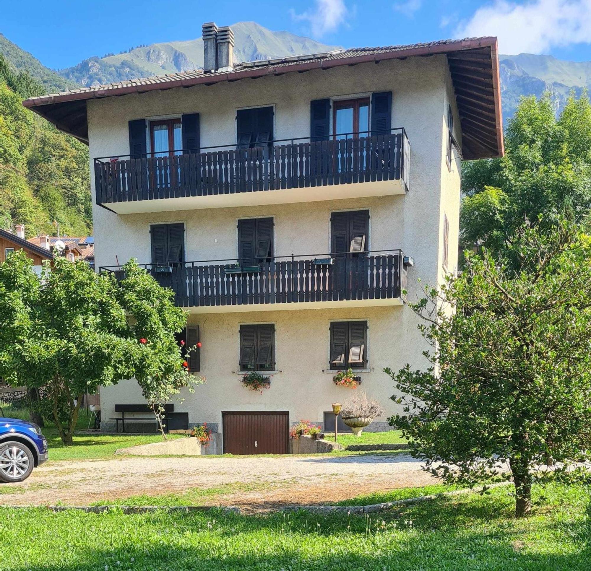 Bioledro Casa Lena Apartamento Mezzolago Exterior foto