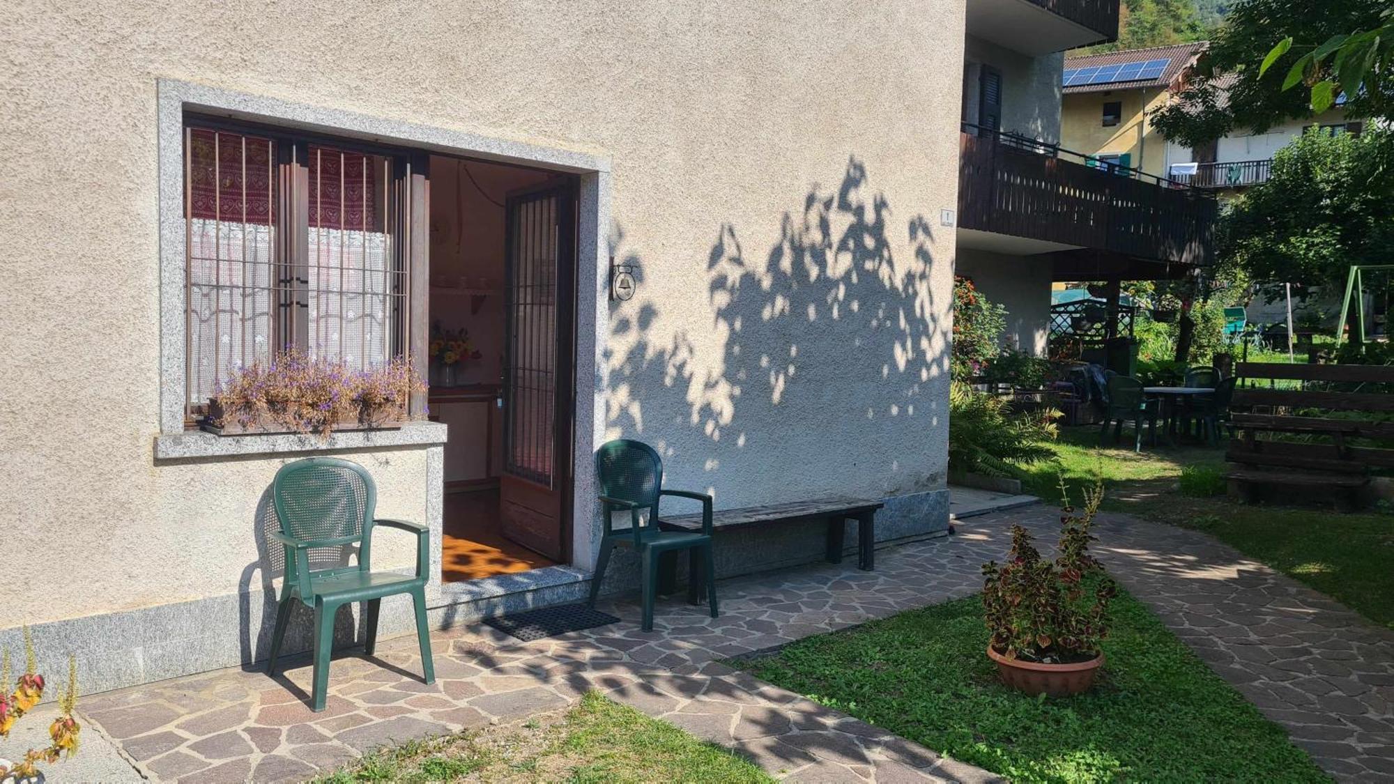 Bioledro Casa Lena Apartamento Mezzolago Exterior foto